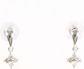 C&A Unbranded (18K) Stud Earrings (Pre-Owned)