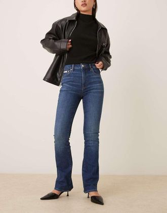Calvin Klein Jeans Jeans bootcut skinny lavaggio blu scuro