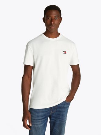 Tommy Jeans TJM REG BADGE TEE EXT mit Logostickerei