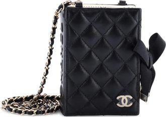 Chanel CC Book Card Holder with Chain Quilted Lambskin crossbody bag - Zwart