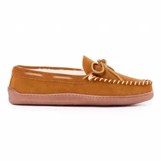 Minnetonka Mens Pile Lined Hard Sole Moccasin Shoes In Brown