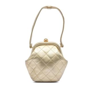 Chanel Pre-owned Handbags, female, Yellow, Size: ONE SIZE Pre-owned Vintage Quilted Lambskin Kiss-Lock Handbag