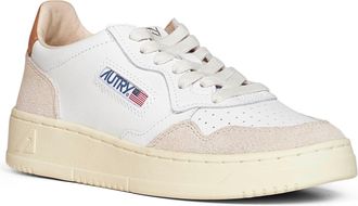 Autry Womens Sneakers Medalist Low White Leather Calf Trainers