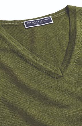 CHARLES TYRWHITT Pure Merino V Neck Sweater