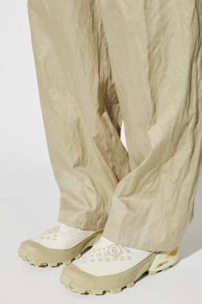 Maison Margiela MM6 MAISON MARGIELA X SALOMON, Mens, Cream