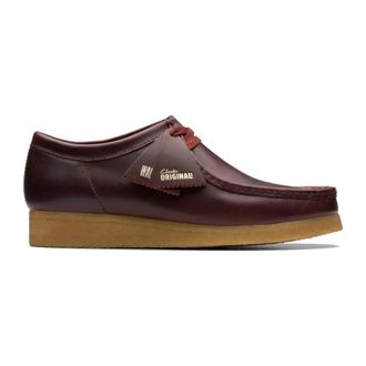 Clarks Dieprode Leren Wallabee Schoenen - Heren - Veterschoenen - Rood - 43 EU - Leer - Schoenen