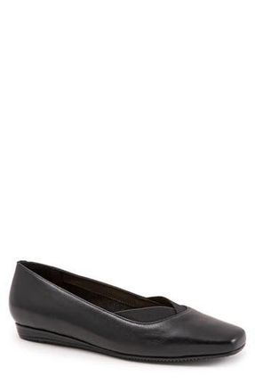 Softwalk Vianna Flat in Black at Nordstrom Rack, Size 5.5