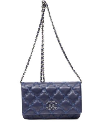 Chanel quilted chain bag - women - Lambskin - One Size - Blue