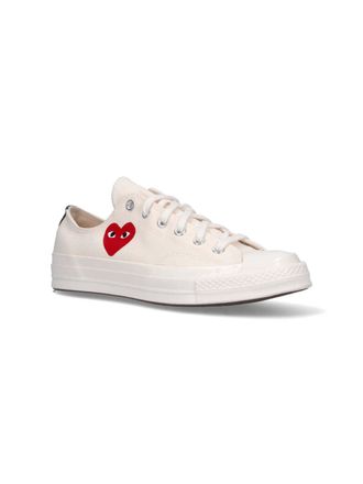 Comme Des Gar&ccedil;ons Comme Des Garcons Play Heart-Logo Canvas Sneaker - White