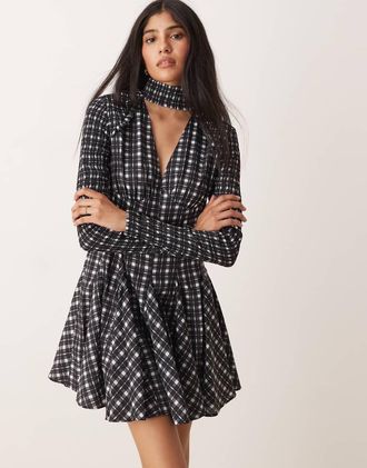 Asos Vestito corto allacciato al collo a quadri monocromatici-Multicolore