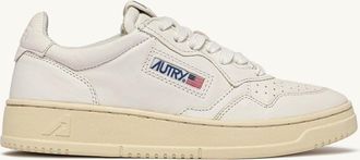 Autry MEDALIST LOW SNEAKERS IN SUPER-SOFT WHITE NAPPA