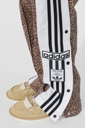 UGG MINIMEL Sports Shoes, Womens, Beige