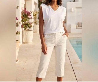 Blank NYC V-Neck Relaxed Vibe Top In White