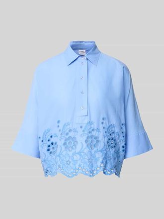 Emily van den Bergh Boxy Fit Bluse mit Lochstickerei in Hellblau, Gr&ouml;&szlig;e 36