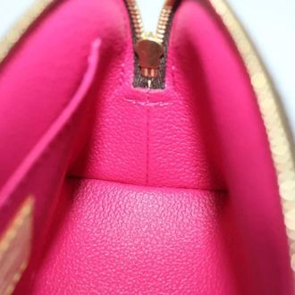 Louis Vuitton Pre-owned Mini Bags, female, Brown, Size: ONE SIZE Pre-owned Mini Pouch