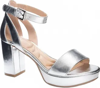 Chinese Laundry Womens Go On Heel In Silver