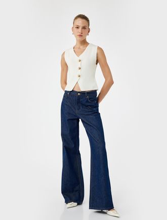 Koton VESTEN V-hals Mouwloze Gebreide Yelek met Gouden Knoopsluiting