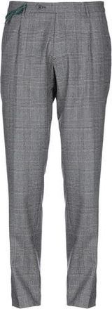 Berwich BOTTOMWEAR - Trousers sur YOOX.COM