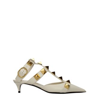 Valentino Garavani Damens Sandalen aus hellem Leder in Beige/Elfenbein