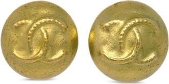 Chanel 1995 CC button clip-on earrings - women - Gold Plated - One Size