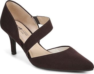 Life Stride Suki Pointed Toe Pump in Dark Chocolate Dm at Nordstrom, Size 8.5