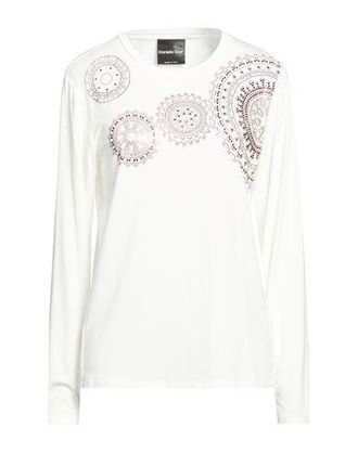 Daniela Drei TOPS - T-shirts auf YOOX.COM