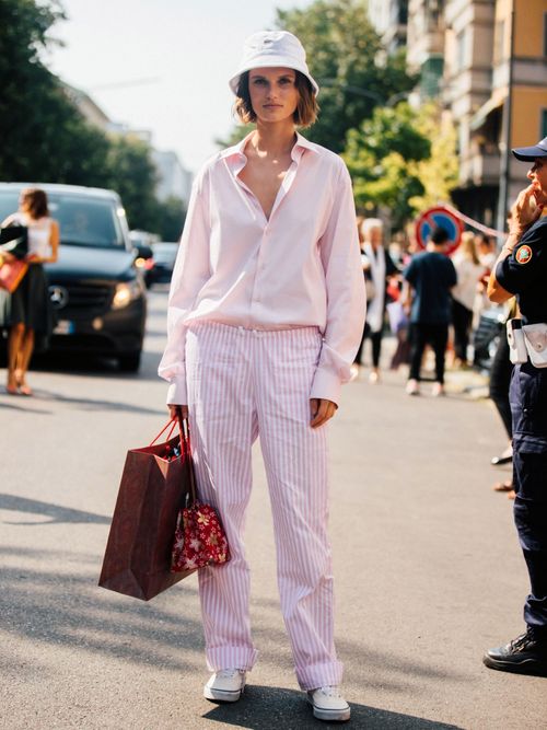 Model Giedre Dukauskaite im angesagten TikTok Trend Coastal Grandmother