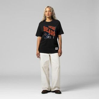 Mitchell & Ness Womens Mitchell & Ness Black Chicago Bears Team Dynamic Boyfriend T-Shirt at Nordstrom, Size Xx-Large