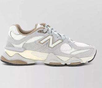 New Balance low-top sneakers