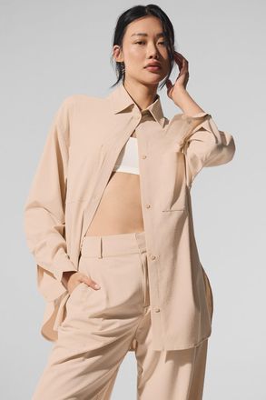 Alo | Dreamscape Button Down Long Sleeve Top in Macadamia Beige, Size: Medium