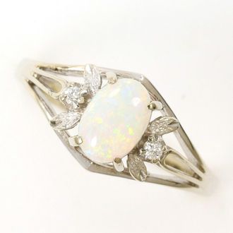 C&A Unbranded (14K) Band Ring (Pre-Owned)