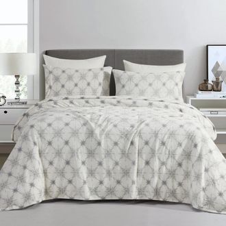 Elegant Comfort 4-Piece Holiday Christmas Velvet Plush Flannel Sheet Set