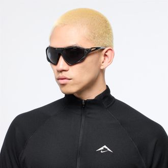 Nike Unisex Zeus Rise Sunglasses in Black | IU4708X-010