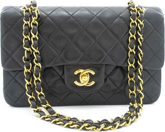 Chanel Vintage Classic Double Flap Quilted Lambskin Black Leather Handbag (Pre-Owned)