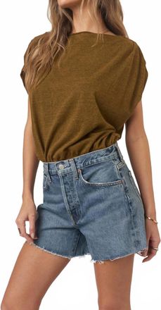 Bloomingdale's Estelle Heathered Pleated Shoulder Tee In Cinnamon