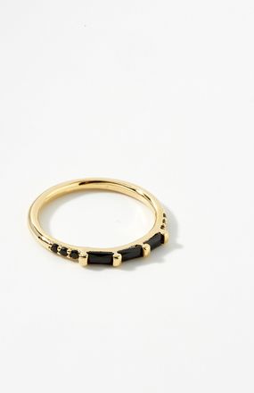 Simons Womens Black stone golden ring