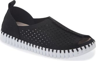Ilse Jacobsen Tulip 9377 Slip-On Shoe in Black at Nordstrom, Size 41