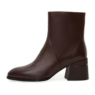 Cesare Gaspari Schoenen, Dames, Bruin, 40 EU, Leer, Gegoten Sofisticatie Enkellaarsjes