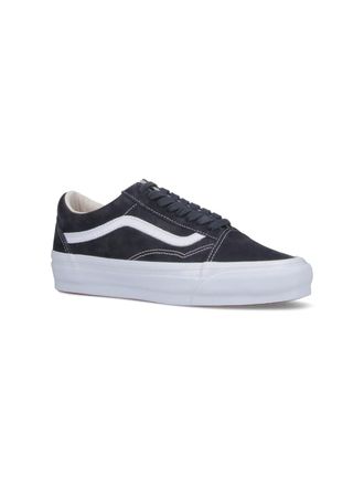 Vans Suede Low-Top Sneaker - Black