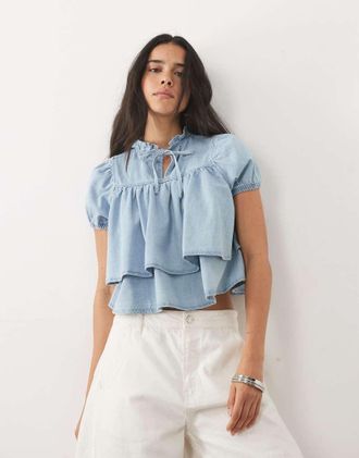 Miss Selfridge top baby doll in denim lavaggio chiaro-Blu
