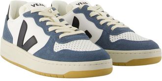 Veja Womens V-10 Sneaker White Calfskin