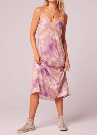 Band Of Gypsies Amaranth Tie Dye Dress In Sand Lavender