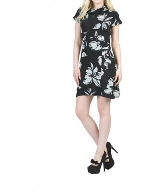 Papillon Floral Print Short Sleeve Panelled Sweater Dress In Black