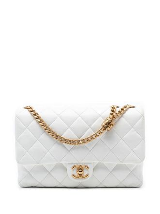 Chanel 2021-2025 Medium Quilted Lambskin CC Single Flap crossbody bag - White