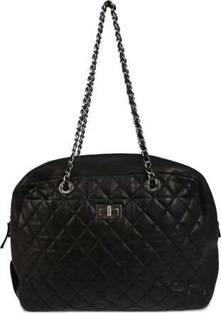 Chanel 2010-2011 Mademoiselle-lock shoulder bag - women - Lambskin - One Size - Black