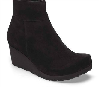 Birkenstock Womens Ebba Side Zip Cork Wedge Boot In Black