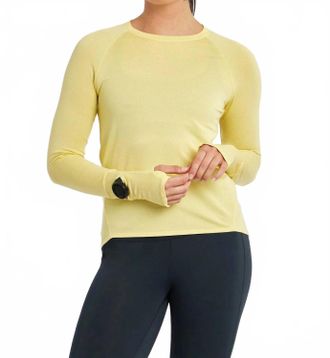 Oiselle Womens Flyout Long Sleeve Top In Saffron