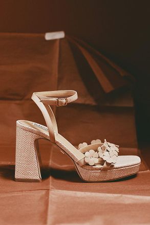 Badgley Mischka Waverly Platform Sandals