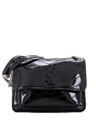 Saint Laurent Niki Chain Flap Bag Matelasse Chevron Patent Medium shoulder bag - Zwart