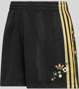 adidas Originals Sportshorts mit Blumen Applikation in Black, Gr&ouml;&szlig;e XS